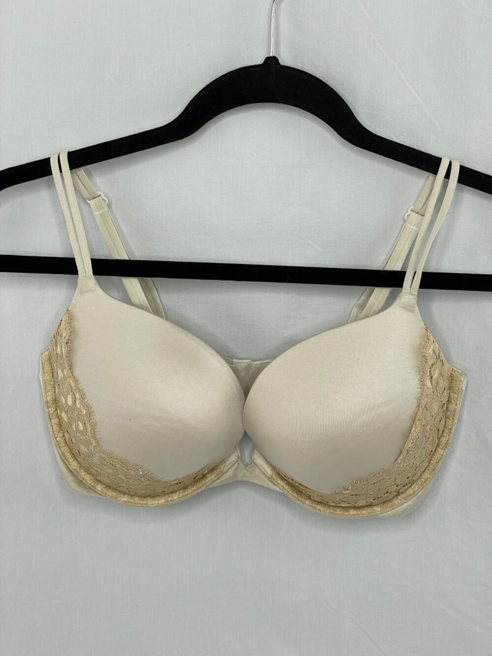 Victoria’s Secret Very Sexy Gold Lace Cream Satin Lined Demi Push Up Bra 34DD